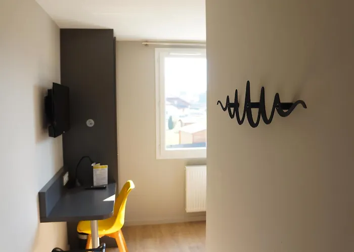 Single à Louer Dans Colocation Affittacamere Thyez