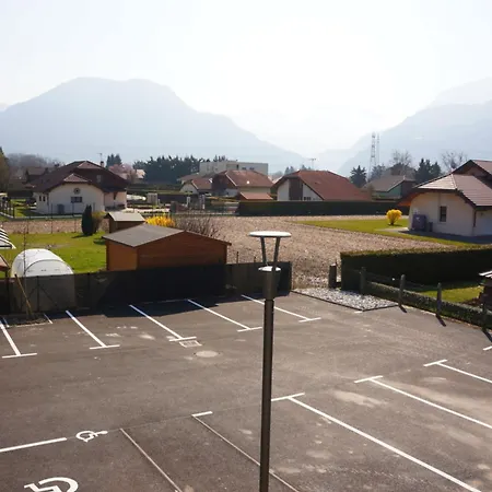 Guest house Single A Louer Dans Colocation 3*
